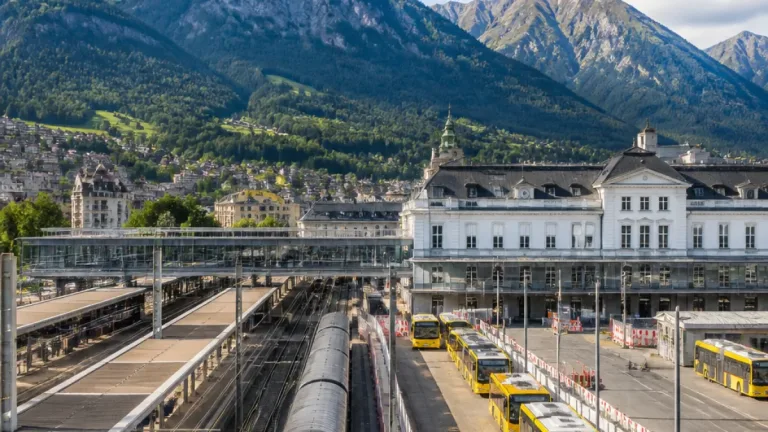 Bis Anfang August kein Fernverkehr über den Brenner — Busse ersetzen Züge