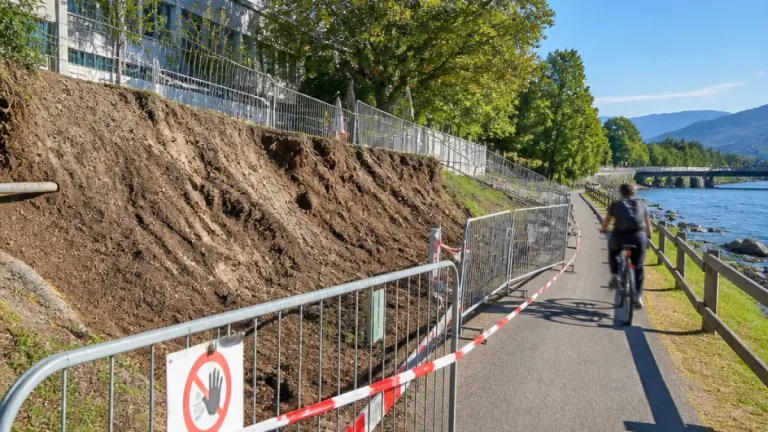 Drauböschung bei Congress Center Villach vorübergehend gesperrt – Sanierung in Vorbereitung