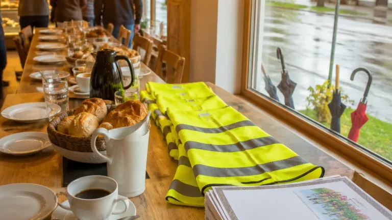 Ehrung in St. Leonhard: Schülerlotsen zum Frühstück eingeladen