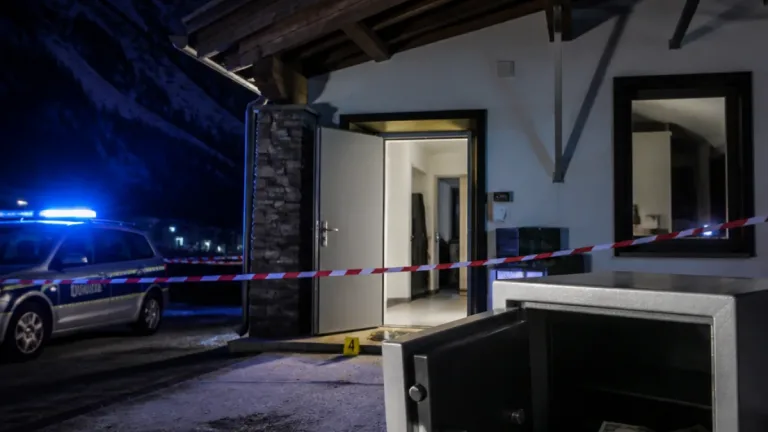 Einbruch in Talstation der Mutzkopfbahn in Nauders: Tresor aufgebrochen, Bargeld gestohlen