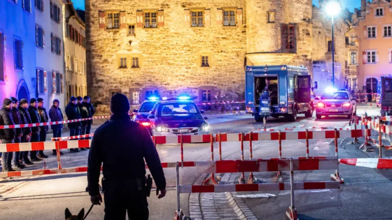 Großeinsatz in Imst: Behördengebäude nach Bombendrohung evakuiert
