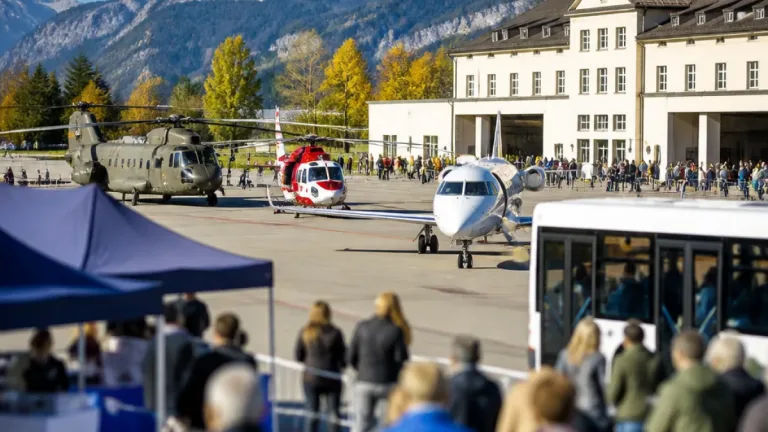 Großes Nationalfeiertagsprogramm in Innsbruck: Flughafenfest, Landhaus-Tag und Vorführungen
