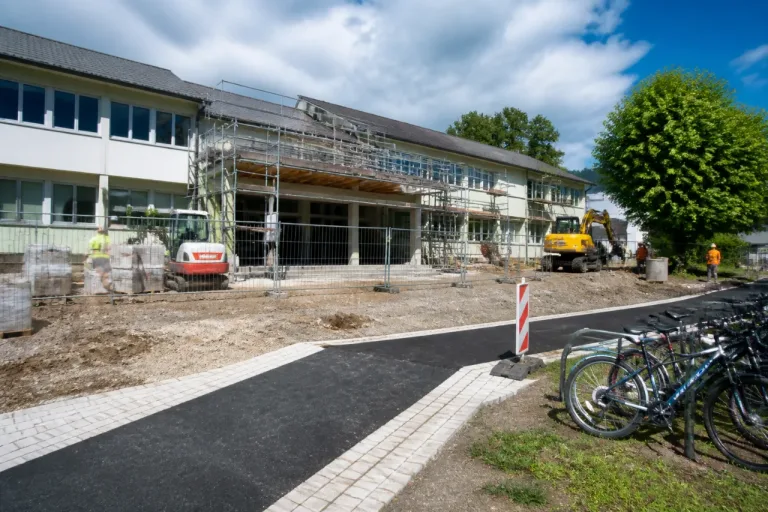 Hermagor beschließt Großprojekte: Schule in Egg und Radwege im Fokus