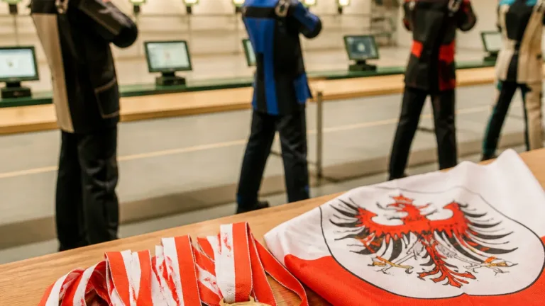 Mieminger Schützen erfolgreich bei Tiroler Landesmeisterschaften in Schwoich