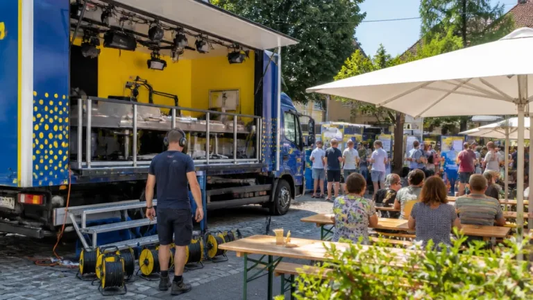 ORF-Sommertour: Mobilstudio des Landesradios zog Publikum nach Höflein
