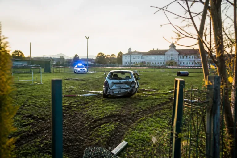 Prozess nach riskanter Verfolgungsjagd in Klagenfurt: Einschlag auf Hundetrainingsplatz