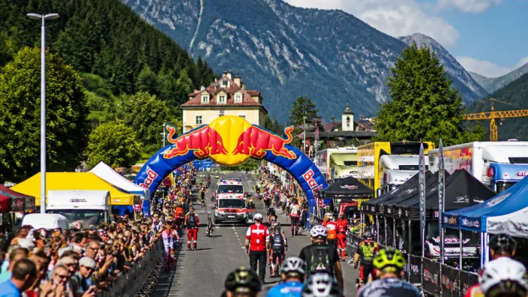 Red Bull Dolomitenmann kehrt am 12. September nach Lienz zurück – 120 Teams aus rund 15 Nationen erwartet