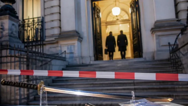 Schwer misshandelt: Prozess gegen drei Angeklagte nach Qualen in Favoriten