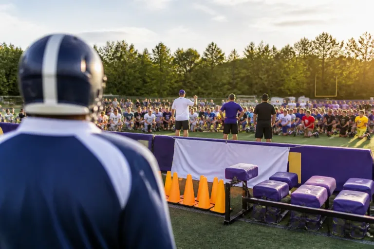 Raimann in Wien: NFL-Profi organisiert großes Trainingscamp für heimischen Nachwuchs