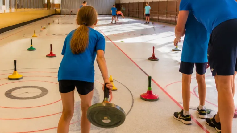Stocksport für Kinder: Ferienpass-Aktion in der Stockhalle Freistadt am 8. August