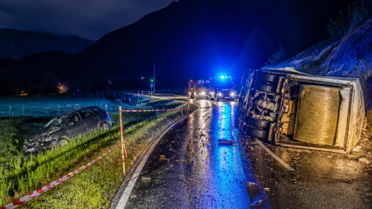 Unfall auf Großglocknerbundesstraße bei Spittal an der Drau: Zwei Lenker verletzt