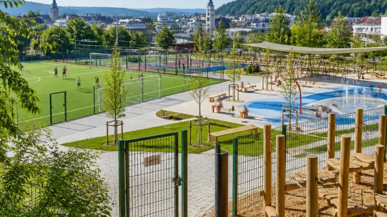 Villach öffnet Schulsportplätze im Sommer – mehr Gratis‑Freiraum für Kinder