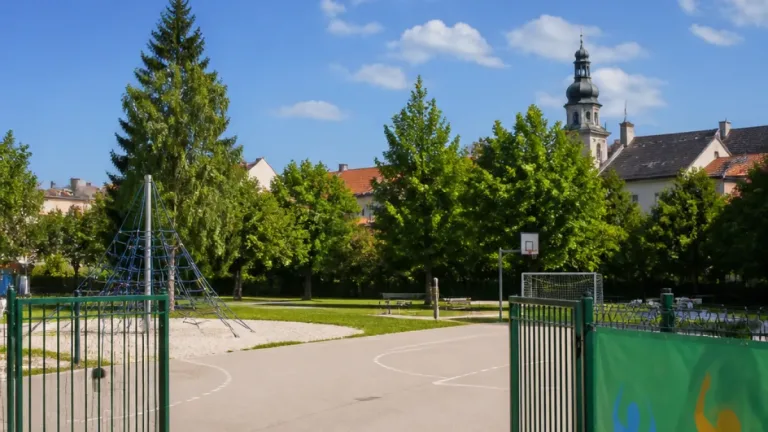 Villacher Schul- und Kindergartenplätze im Sommer kostenlos zugänglich