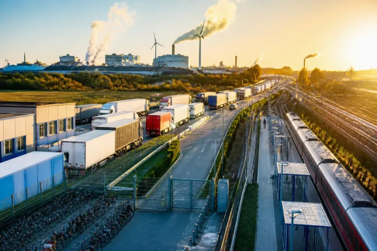 Norddeutsche Industrie sieht Autobahnstau als Standortrisiko