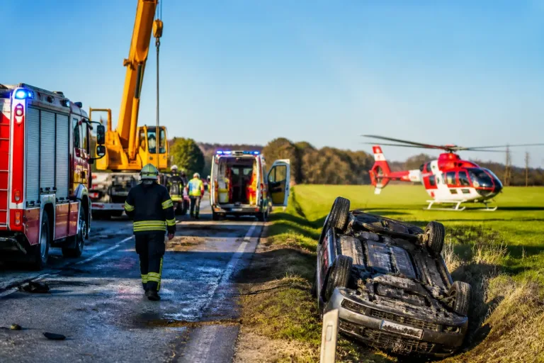Zwei Verletzte nach Pkw-Überschlag auf L108 bei Bocksdorf